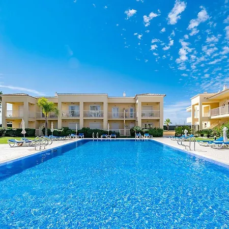 Family - Centrally Located - Vale De Parra Lejlighed
